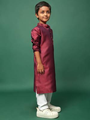 maroon silk woven design kurta pajama for kids 2
