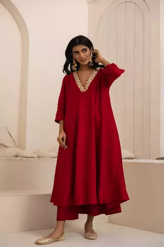 Red plain dola silk anarkali set with neckline embroidery