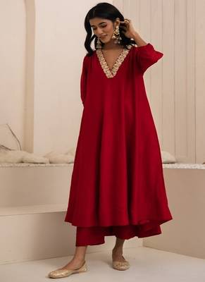 Red plain dola silk anarkali set with neckline embroidery 2