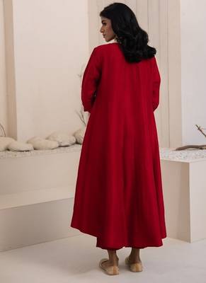Red plain dola silk anarkali set with neckline embroidery 4
