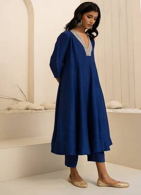Navy blue plain dola silk anarkali set with neckline embroidery 4