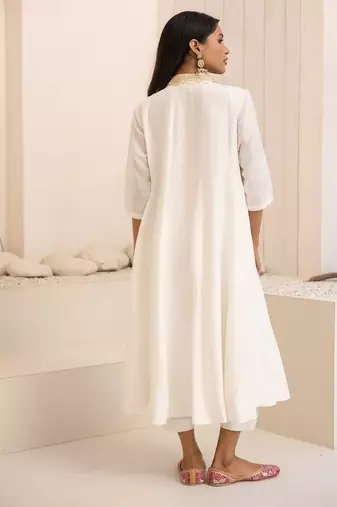 Ivory plain dola silk anarkali set with neckline embroidery