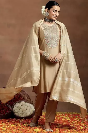 Cream chanderi silk embroidered salwar suit