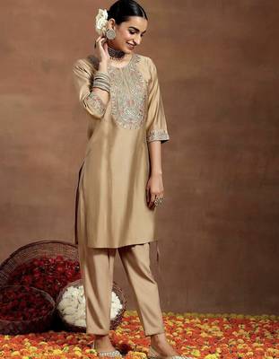 Cream chanderi silk embroidered salwar suit 2