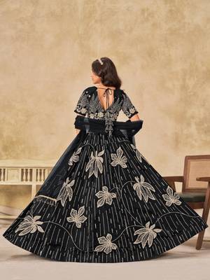 black heavy art silk blend lehenga set with choli and dupatta 4