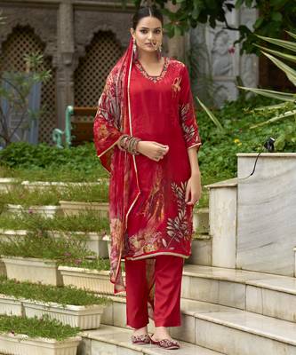 Red pure ho organza floral printed straight kurta with pant & printed dupatta 1