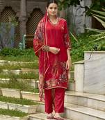 Red pure ho organza floral printed straight kurta with pant & printed dupatta