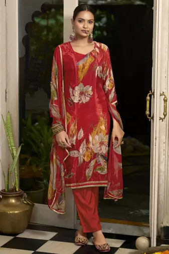 Red pure ho organza floral printed straight kurta with pant & printed dupatta