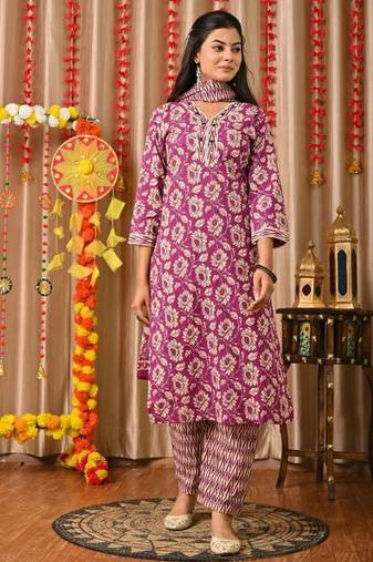 Purple women embroidered floral printed aline kurta pant with dupatta set
