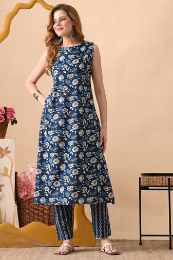 Blue women floral printed aline kurta with pant set