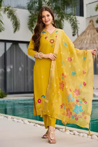 Women's Gorgeous Embroidery work Viscose Gadhwal Fabric Straight Kurta, Pant and Dupatta Set