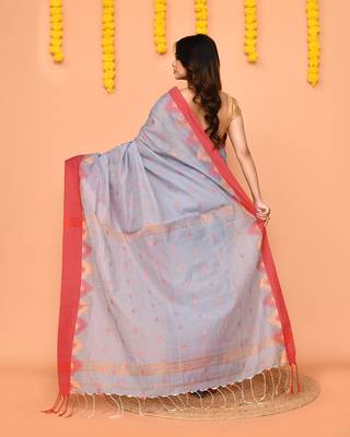 sky blue cotton blend handloom saree with red temple border 4