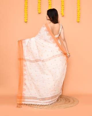white cotton blend handloom saree with brown temple border 4