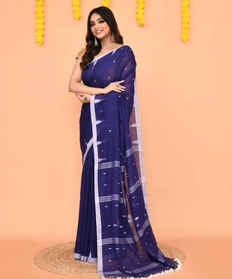 soft mul cotton blue jamdani saree with net tassels 2