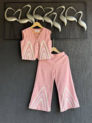 Pink embroidered cotton co ord set 1
