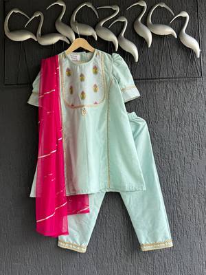 Blue embroidered cotton silk kurta set 1