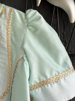 Blue embroidered cotton silk kurta set 3