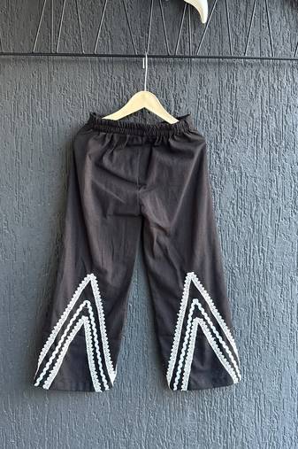 Black embroidered cotton pant