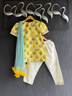 Yellow printed cotton silk kurta set 2
