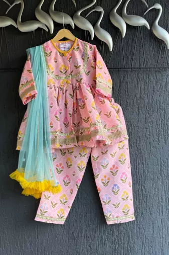 Pink printed cotton silk kurta set