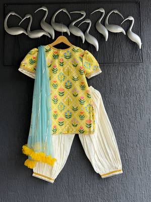Yellow printed cotton silk kurta set 2