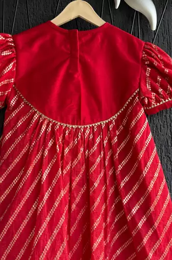 Red plain cotton dress