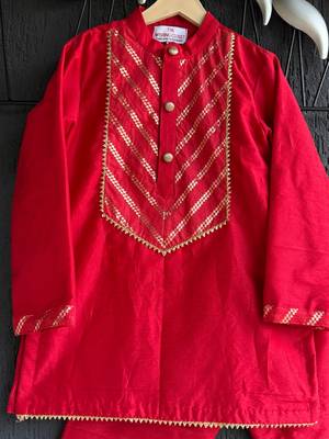 Red plain cotton kurta set 4