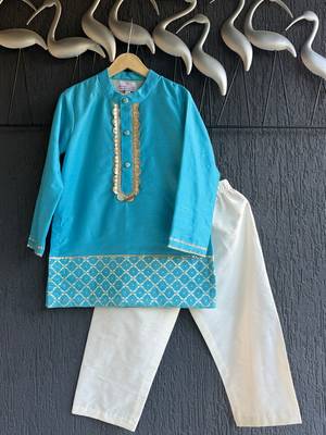 Blue embroidered cotton silk kurta set 1