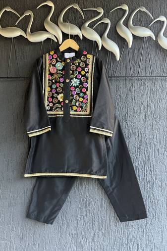 Black embroidered cotton silk kurta set