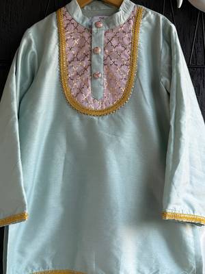 Blue embroidered cotton silk kurta set 3