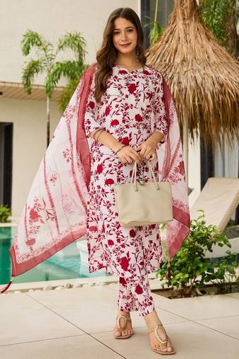 Maroon color silk blend fabric ethnic kurta set with designer printed