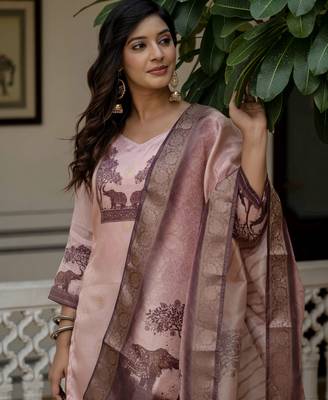Pink color jacquard silk graceful festive special kurta set 3