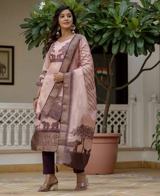 Pink color jacquard silk graceful festive special kurta set 4