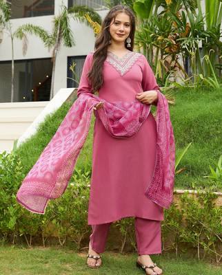 Gajri color smart and festive readymade rayon fabic kurta set 1