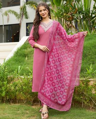 Gajri color smart and festive readymade rayon fabic kurta set 4
