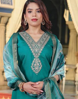 Rama color viscosee chanderi kurta set with embroidery with printed 3