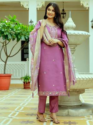 Women Beautiful Embroidery Viscose Chanderi Silk with Straight Kurta Pant and Dupatta Set 3