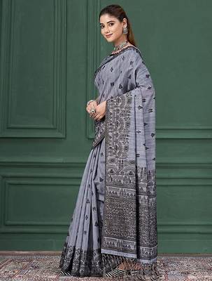 Blue warli silk blend warli print graceful ceremonial saree 4
