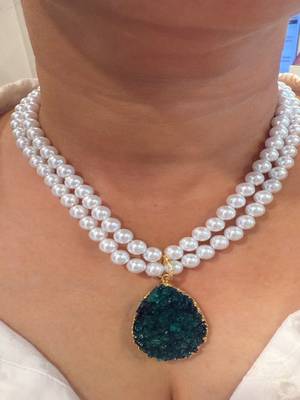 Gold plated green stone pearl necklace 1
