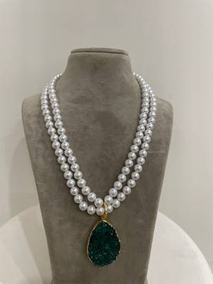Gold plated green stone pearl necklace 2