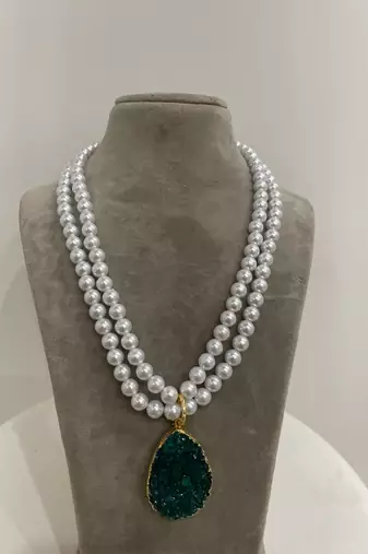 Gold plated green stone pearl necklace