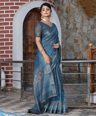 Blue cotton shimmer printed ethnic girlie saree 4