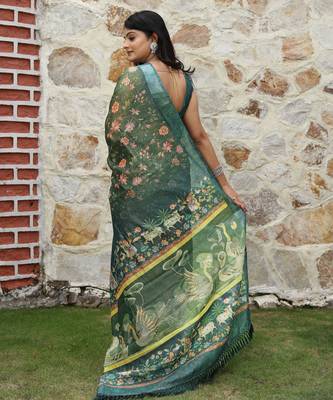 Green cotton shimmer printed ethnic girlie saree 2
