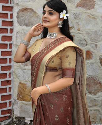 Brown cotton shimmer printed ethnic girlie saree 3