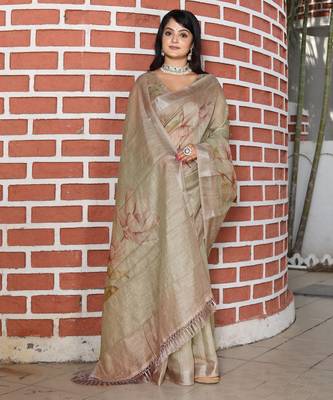 Grey cotton shimmer printed ethnic girlie saree 4