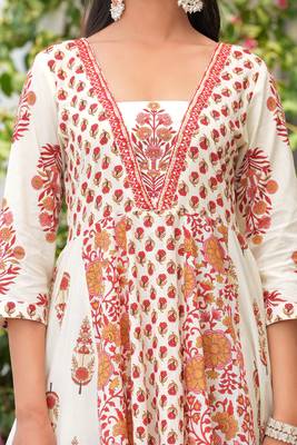 Cotton cream & red printed anarkali kurta with pants & mul dupatta set of 3 3