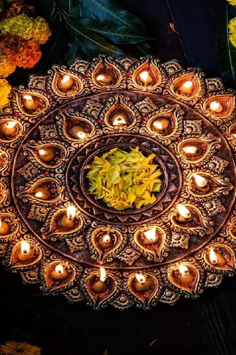 The handicraftian 31 diya thali
