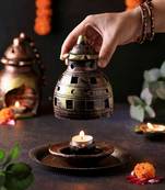 The handicraftian table shade lamp