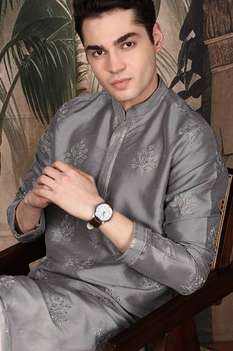 Grey silk blend solid kurta pajama for mens