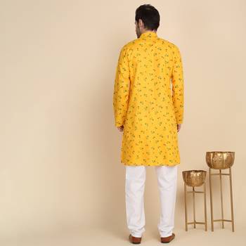 Floral printed cotton blend yellow kurta 3